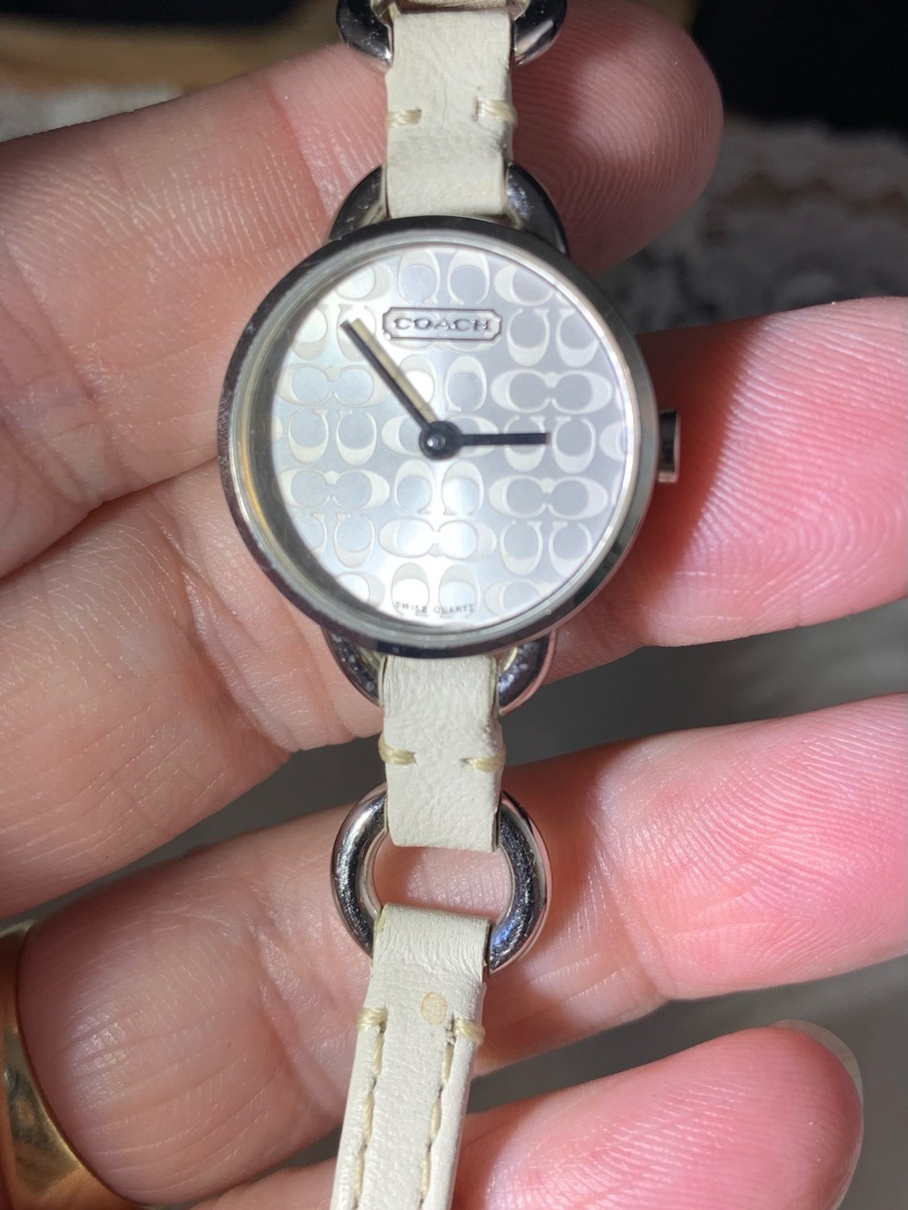 Coach white Signature Dial Ladies Leather Strap Watch